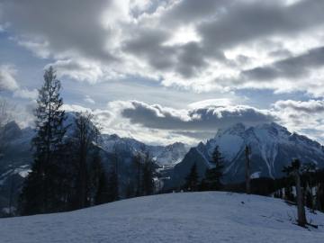 Blick ins Wimbachgries, links der Watzmann, rechts der Hochkalter