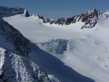 Blick hinunter zum Alpeiner Ferner