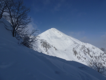 Blick zurück zum Geigelstein, Aufstieg links, Abfahrt rechts