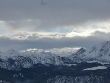 Föhnwalze und Schneefahnen über den Berchtesgadener Alpen