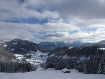 Blick hinunter ins Heutal