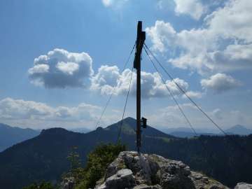 auf der Gedererwand, dahinter die Hochplatte