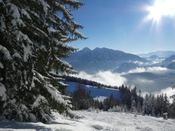 unten die Bergwachthütte darüber Sonntagshorn & Co.