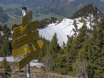 nord- und westseitig noch einiges an Schnee
