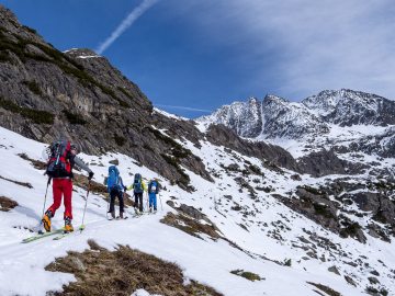 gleich an der Hütte