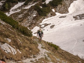 bergwärts, Wandersmann!